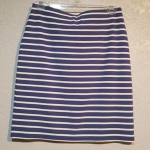 LOFT pull on skirt